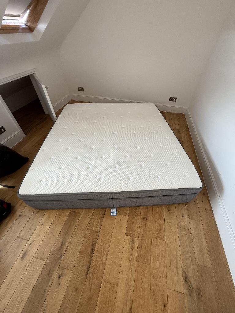 Furniture and household clearance in Twickenham after clearance with largely open wooden floor and tidy room appearance