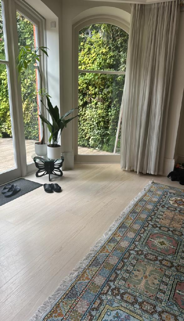 Living room furniture clearance in Hampstead after clearance created a tidy, usable living room floor
